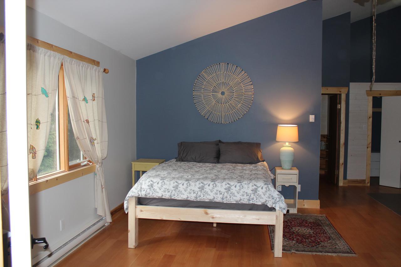 Bed and Breakfast The Perch On Gabriola Экстерьер фото